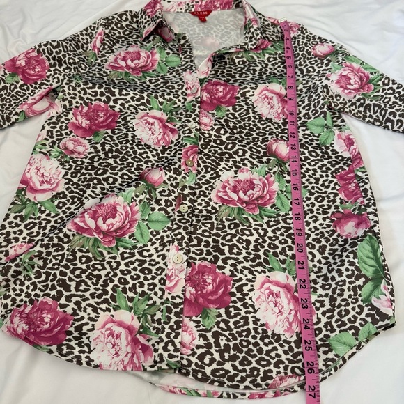 Guess Women’s Vianca Printed Satin Shirt Button Down Leopard Animal Floral Work - Picture 8 of 9